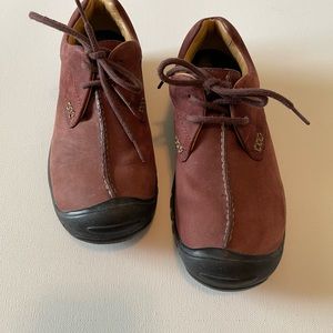 Keen Suede Walking/Hiking Shoe